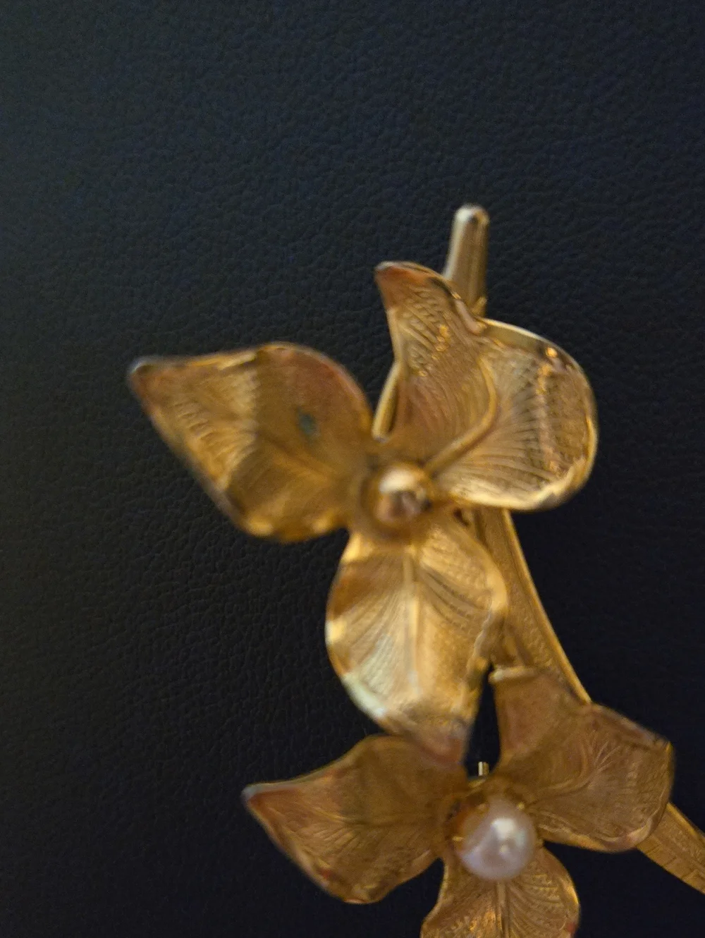 Giovanni Floral Brooch With Pearl Accent